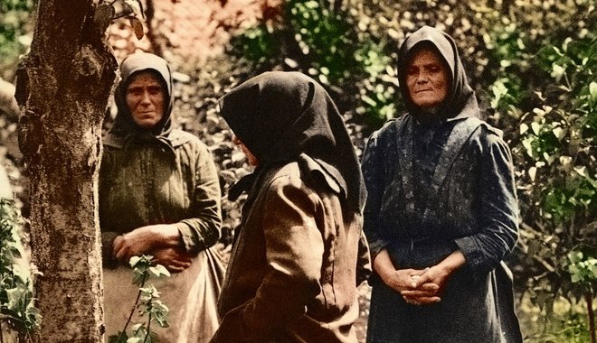 Méregkeverő asszonyok a Tiszazugban