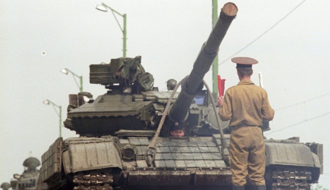 47 hosszú év után nyerte vissza önrendelkezését Magyarország a szovjet kivonulással
