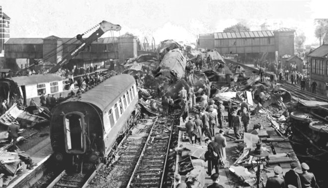 Több mint százan haltak bele Anglia legsúlyosabb vonatszerencsétlenségébe