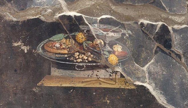 A pizza ókori ősét fedezhették fel egy pompeji freskón