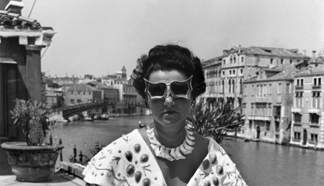 A Louvre elutasítása után költöztette Amerikába gyűjteményét Peggy Guggenheim
