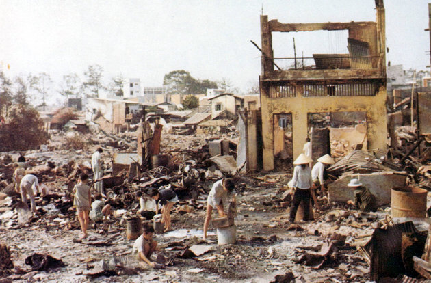 A pusztítás után a romok maradtak (az egykori Saigon)