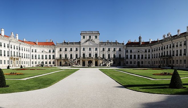 Újjászületik a fertődi Esterházy-kastély nyugati szárnya