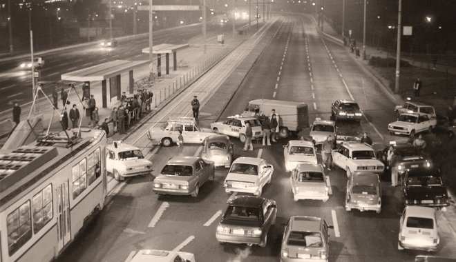 A fiatal magyar demokrácia első nagy próbatétele, a taxisblokád