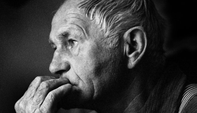 A valóság szépségét igyekezett tükrözni a cseh kocsmák írója, Bohumil Hrabal