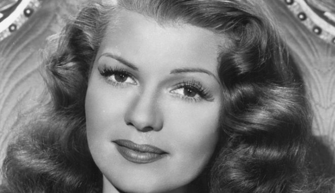 Nem saját hangján énekelt filmjeiben a 40-es évek mozicsillaga, Rita Hayworth