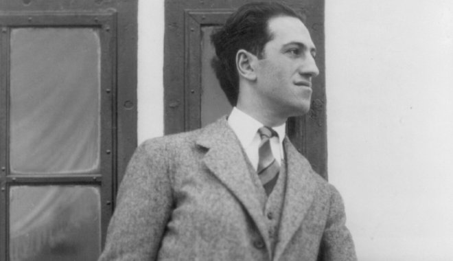 Zenei kaleidoszkópjával hidat vert a dzsessz és az opera közé George Gershwin