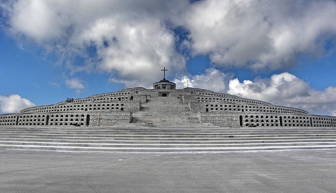 A magyar zászlót is felállíthatják az olaszországi Monte Grappa I. világháborús emlékhelyén