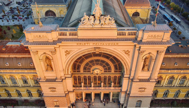 Kultfilmet is vetítenek a Keleti pályaudvar megnyitásának 140. évfordulója alkalmából