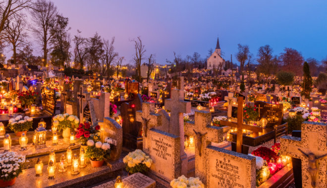 A néphit szerint a gazdátlan lelkek vándorútra indultak Mindenszentek ünnepén