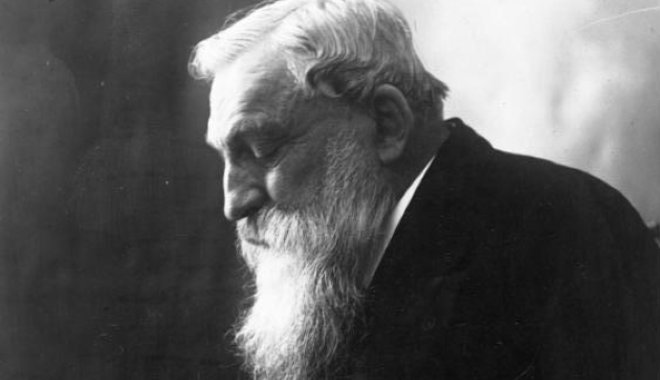 Nem vették fel a főiskolára, húsz évig épületek díszítésén dolgozott Auguste Rodin