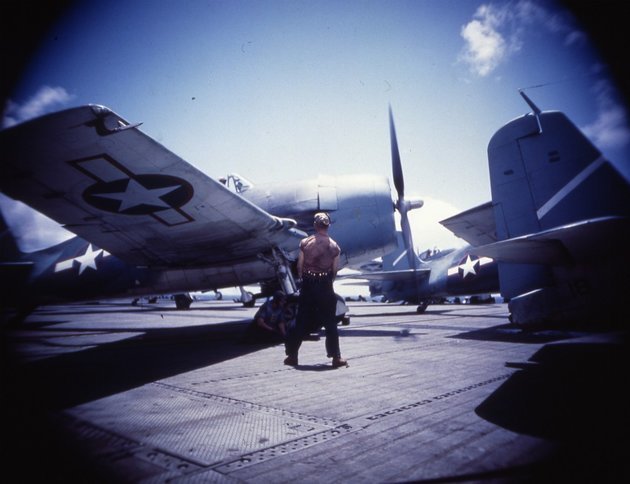 F6F Hellcatek a USS Yorktown repülőgép-hordozó fedélzetén.