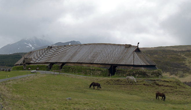 Elképesztő viking nagycsarnokot fedeztek fel Angliában