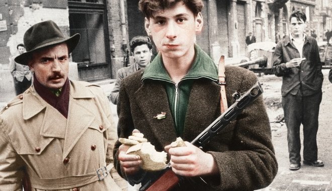 1956 - A forradalom utcáin