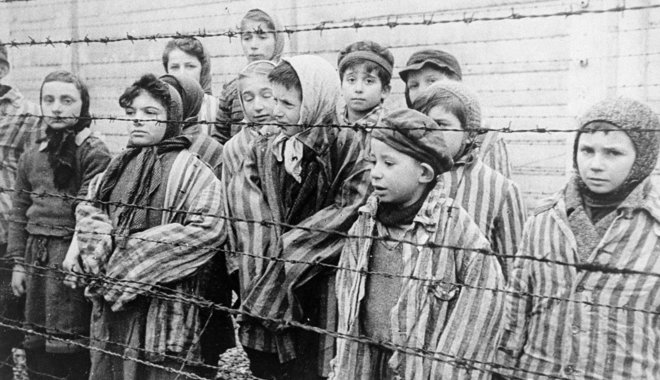 A holokauszt áldozataira emlékezünk