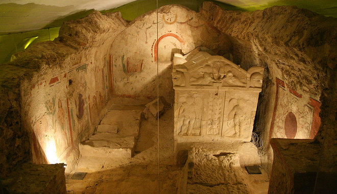 Római kori sírokra bukkantak Pécs belvárosában