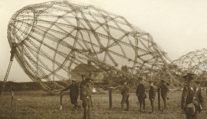 Zeppelinek csaptak le Nagy-Britannia riadt lakosaira az I. világháborúban