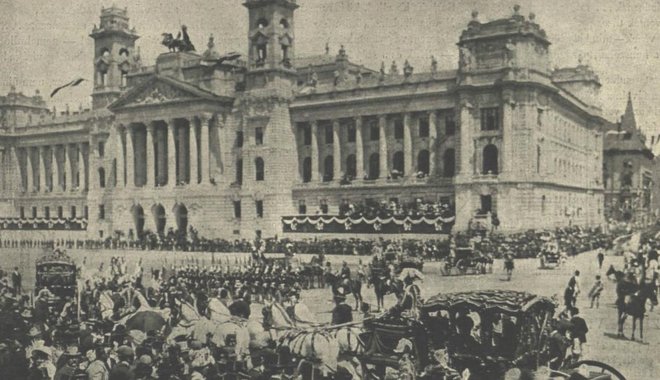 A millennium forgatagában még Ferenc Józsefet is keblére ölelte a magyar nemzet 