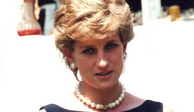 Homokszem volt a királyi család „tökéletes” gépezetében a tragikus sorsú Diana hercegné