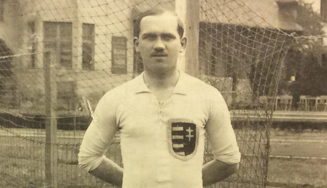 A magyar futball hőskorának első csillaga volt „karikalábú Slózi”