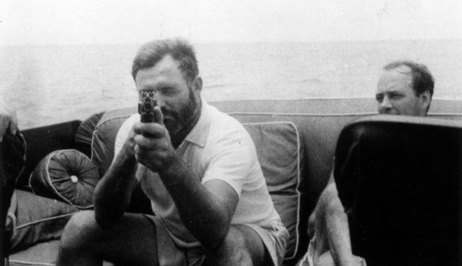 „Az ember nem arra született, hogy legyőzzék”: Ernest Hemingway küzdelmes élete és prózája