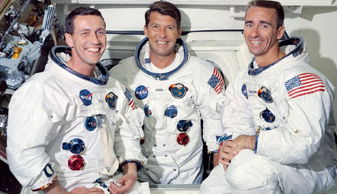 Pokoli bűz és használt zsebkendők sodorták a kudarc szélére az Apollo–7 küldetését