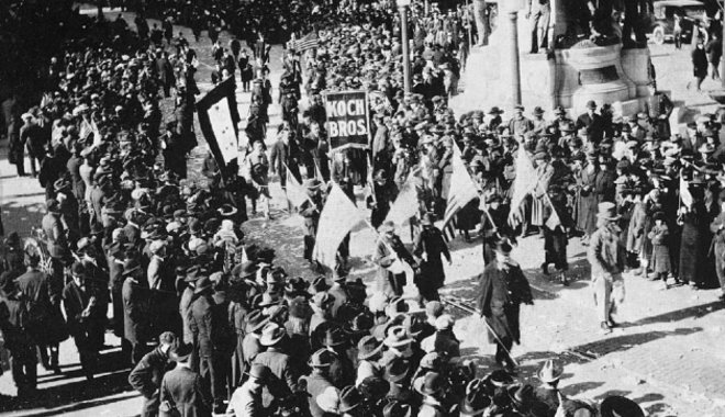 A hátországban lezajlott forradalom nyomán kért végre fegyverszünetet Németország 1918-ban