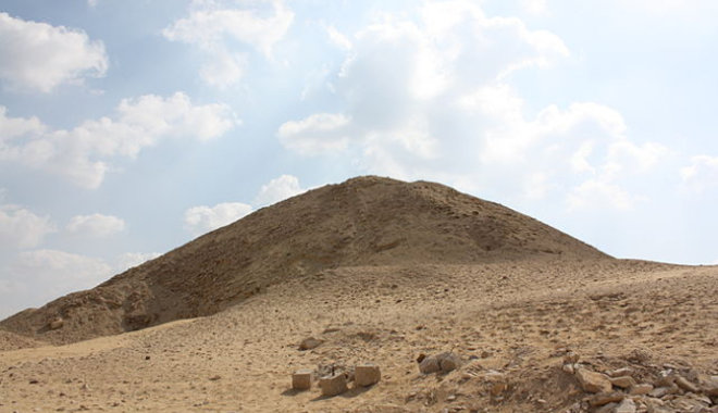 Több száz múmia és egy egyiptomi királynő piramisa került elő Tutanhamon sírja közelében