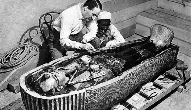 Az utolsó pillanatban bukkant rá Howard Carter a szunnyadó Tutanhamon királyra