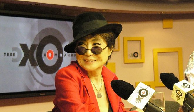 A tervezettnél tovább lesz látogatható a Nemzeti Múzeum Yoko Ono-kiállítása
