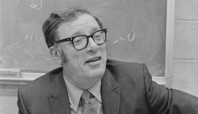 Az olvasókat és a könyvtárakat is meghódította az ismeretterjesztés bajnoka, Isaac Asimov