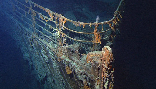 3800 méter mélyen sincs biztonságban a Titanic roncsa