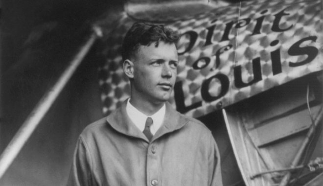 Rádió és ejtőernyő helyett is üzemanyagot vitt magával híres útjára Charles Lindbergh