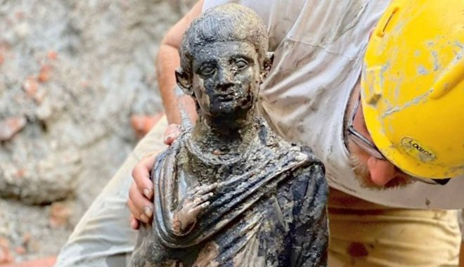 Saját múzeumot kapnak a toszkán kisvárosban felfedezett ókori bronzszobrok