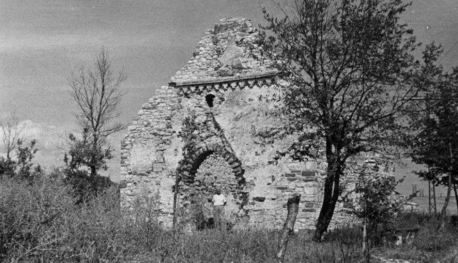 Megújult a Kövesdi templomrom a Balaton-felvidéki Aszófőn