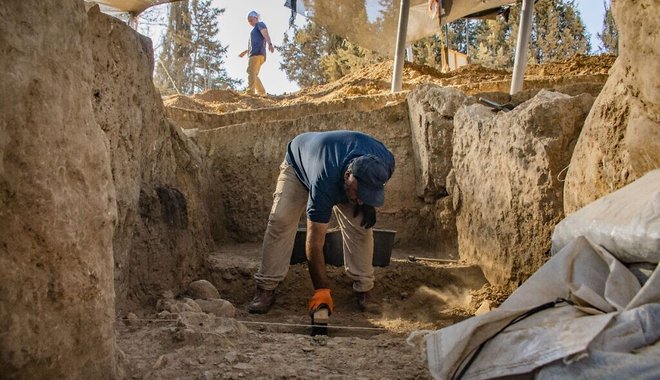 Minden eddiginél régebbi, több mint 5000 éves városkapura bukkantak Izraelben