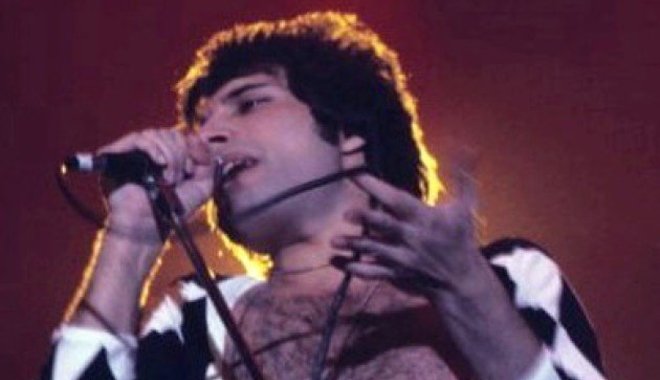 Rekordáron kelt el Freddie Mercury Bohemian Rhapsody-karkötője