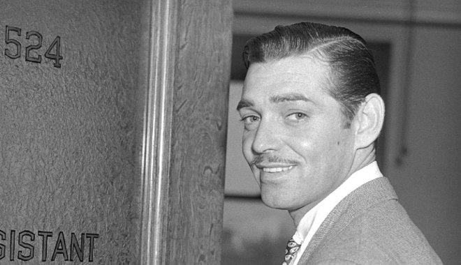 Nyakkendőket árulva indult el a csúcs felé Clark Gable