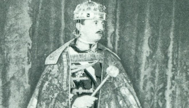 A háború miatt elmaradt a népünnepély az utolsó magyar király megkoronázása után