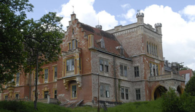 Romkert: egy Vas megyei kastély kálváriája