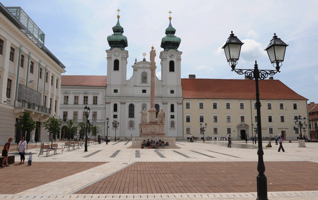 A győri bencés templom a magyarországi jezsuiták első temploma volt. Az épületegyüttes a rend feloszlatását követően került a bencésekhez (MTI / Győri Károly)