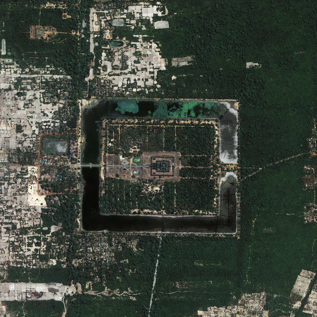Angkorvat, azaz a világ legnagyobb vallási épületkomplexuma egy műholdfelvételen