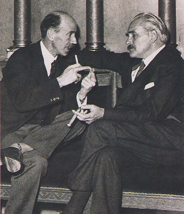 Bethlen Istvánnal a plenáris ülés szünetében, 1942 körül