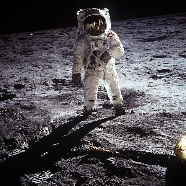 Buzz Aldrint társa, Neil Armstrong fotózta le a Hold felszínén