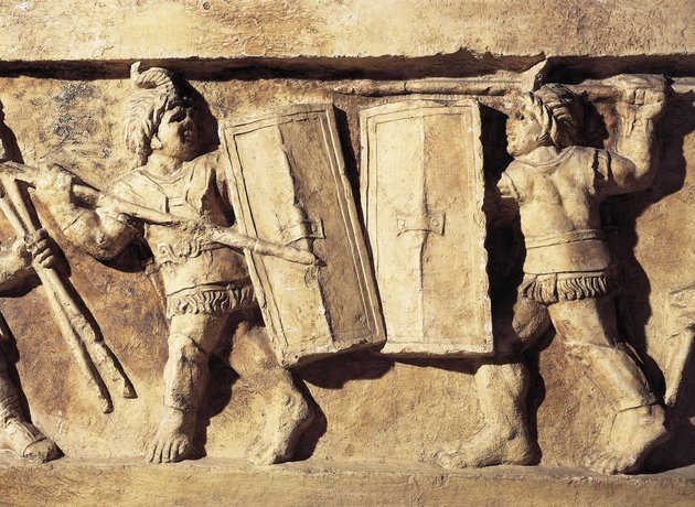 Gladiátorok küzdelme egy Kr. u. 1. századi római reliefen