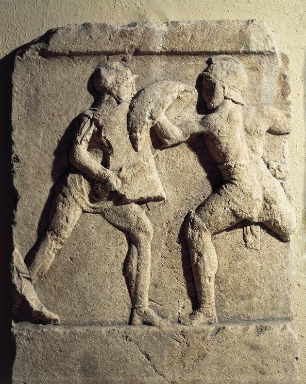 Gladiátorok összecsapása egy Kr. u. 2. századi római reliefen