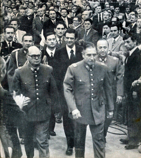 Pinochet 1976. május 1-jén (Biblioteca del Congreso Nacional / CC BY 3.0 CL)