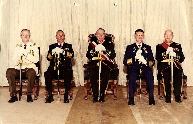 Pinochet a katonai junta tagjaival, 1985 (Ministerio de Relaciones Exteriores de Chile / CC BY 2.0 CL)
