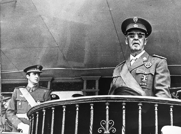 A trónörökös és Franco 1969-ben (kép forrása: Wikimedia Commons / Nationaal Archief / CC0 1.0)