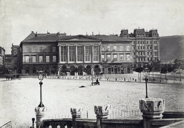 A Lloyd-palota 1873 és 1879 között (Fortepan / Budapest Főváros Levéltára / Klösz György fényképei)